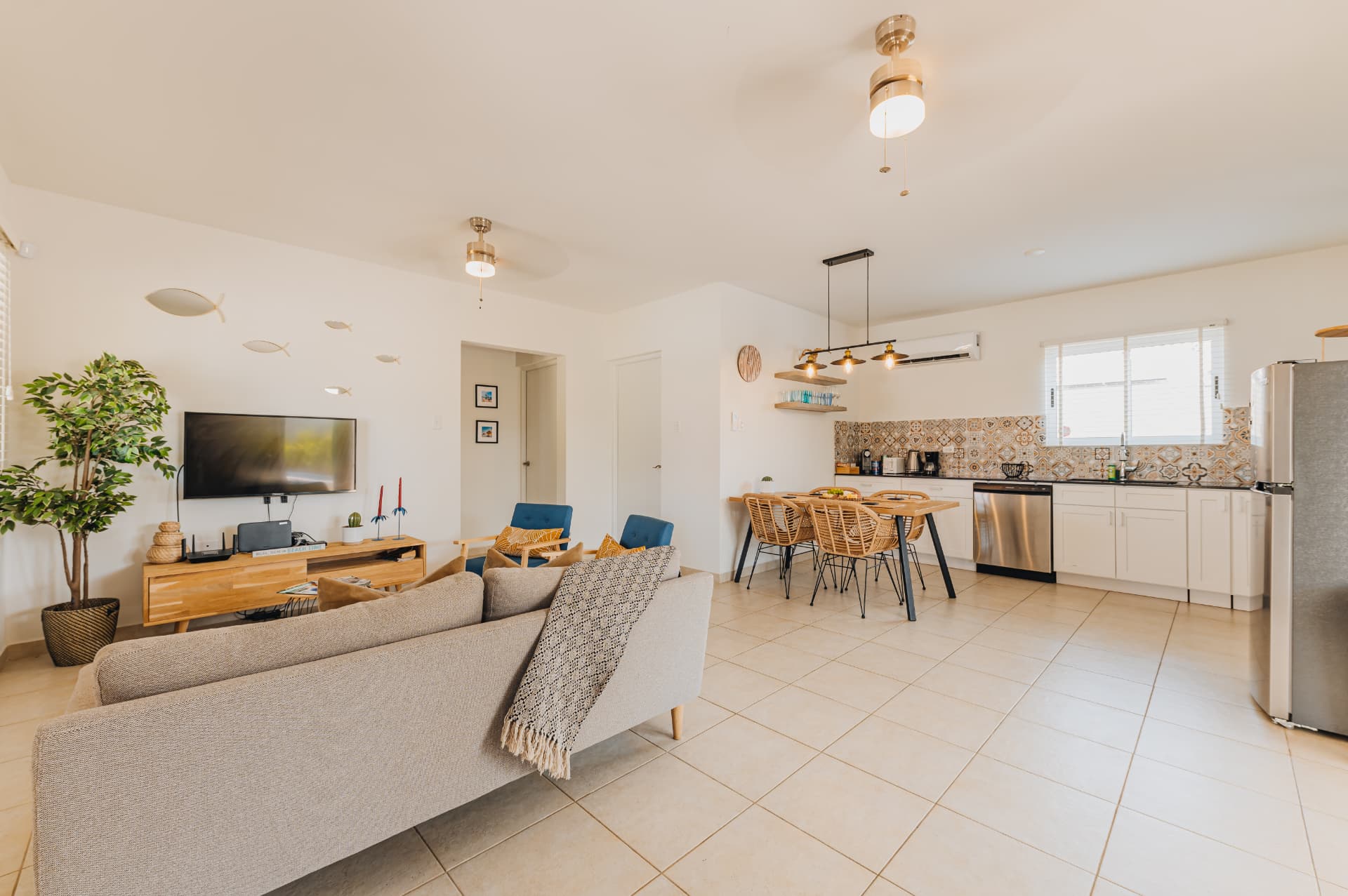 Palmitas · Living & dining
