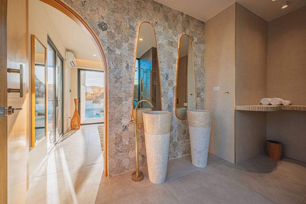 Alma · Bathrooms & spa