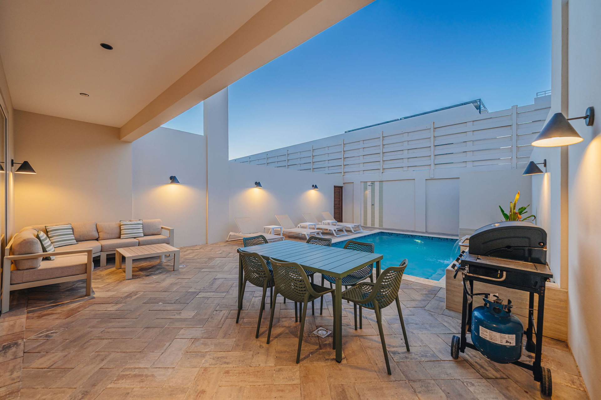 Costa Catalina · Outdoor living