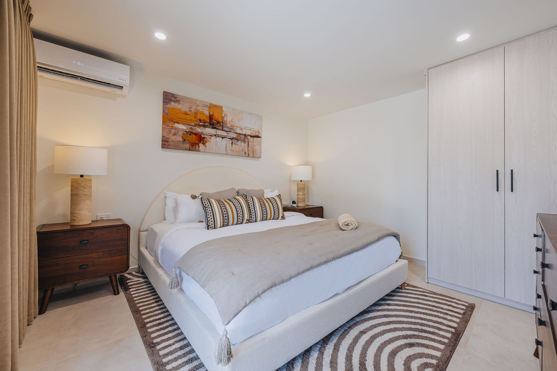 Reina del Sol · Bedrooms