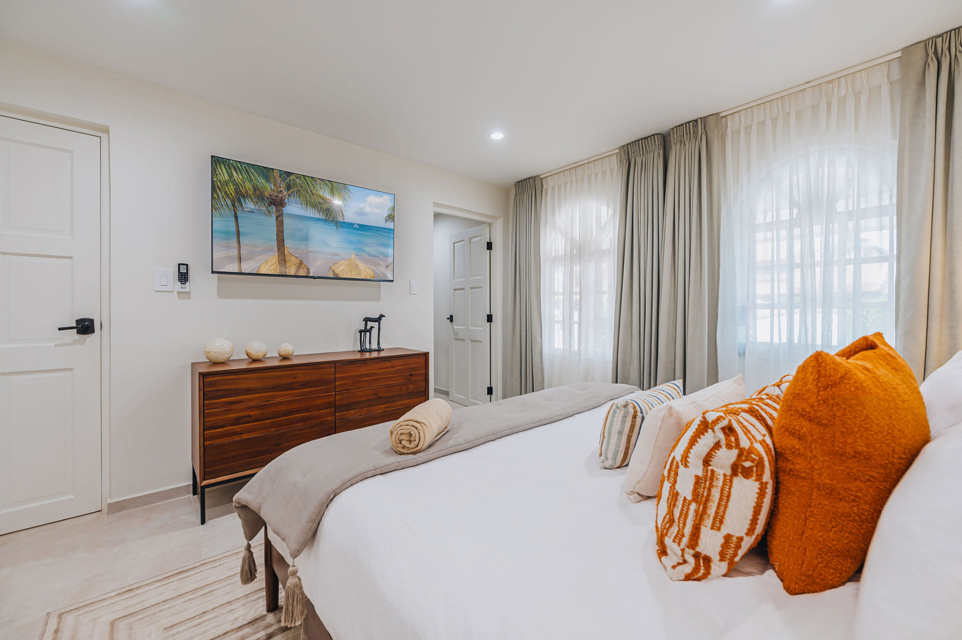 Reina del Sol · Bedrooms