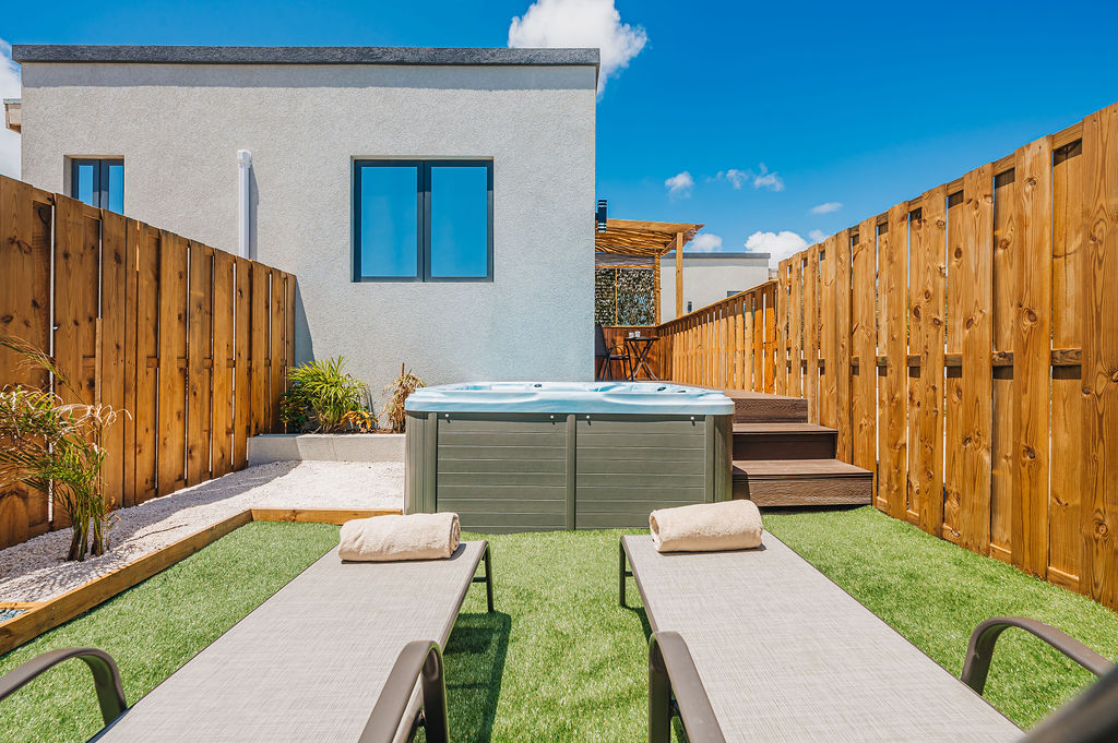 Brisa Dushi · Jacuzzi & outdoor