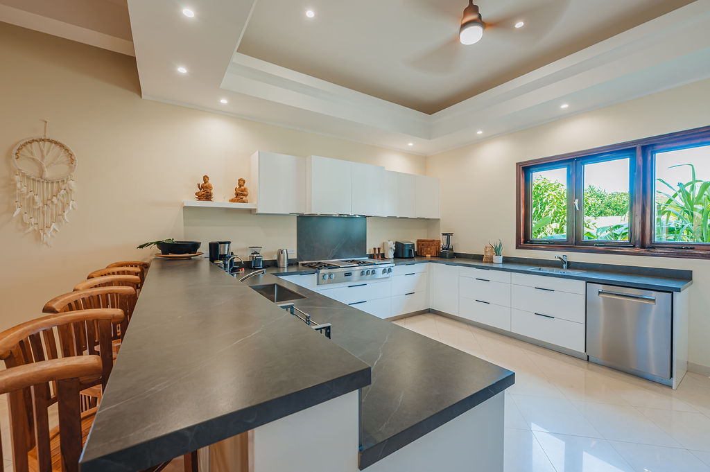 Arbol de Vida · Kitchen & dining