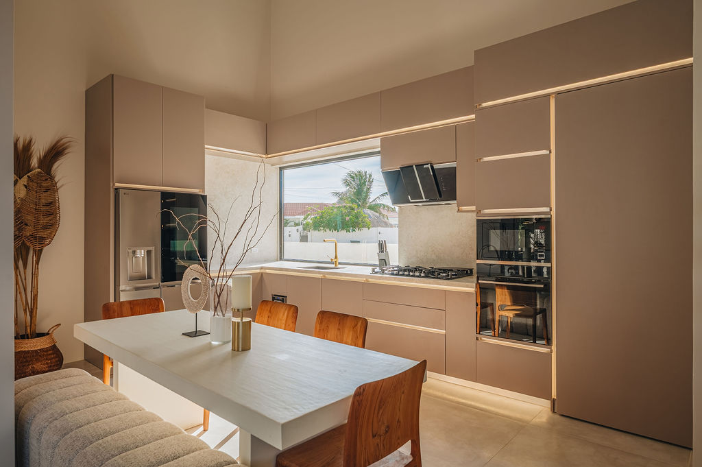 Alma · Kitchen