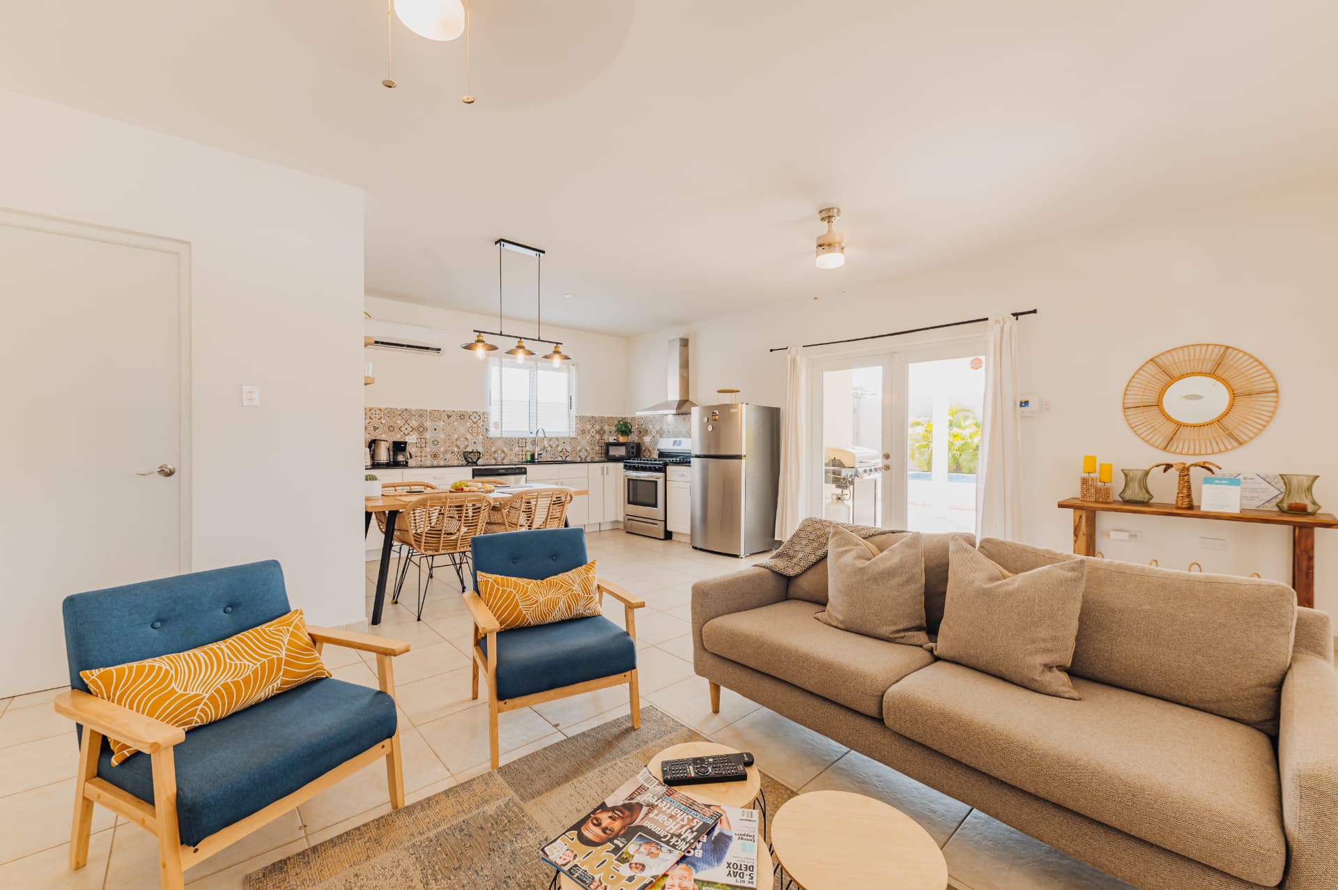 Palmitas · Living & dining