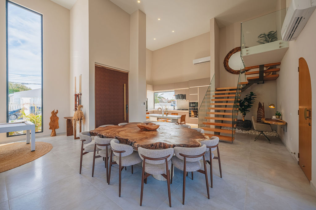 Alma · Living & dining