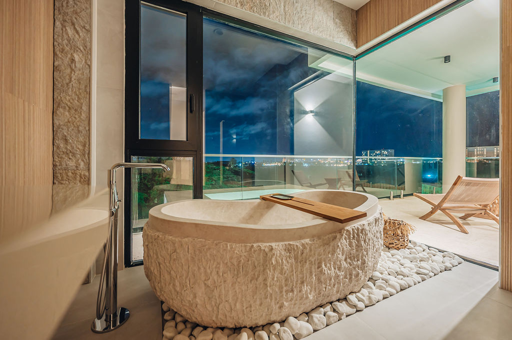 Alma · Bathrooms & spa
