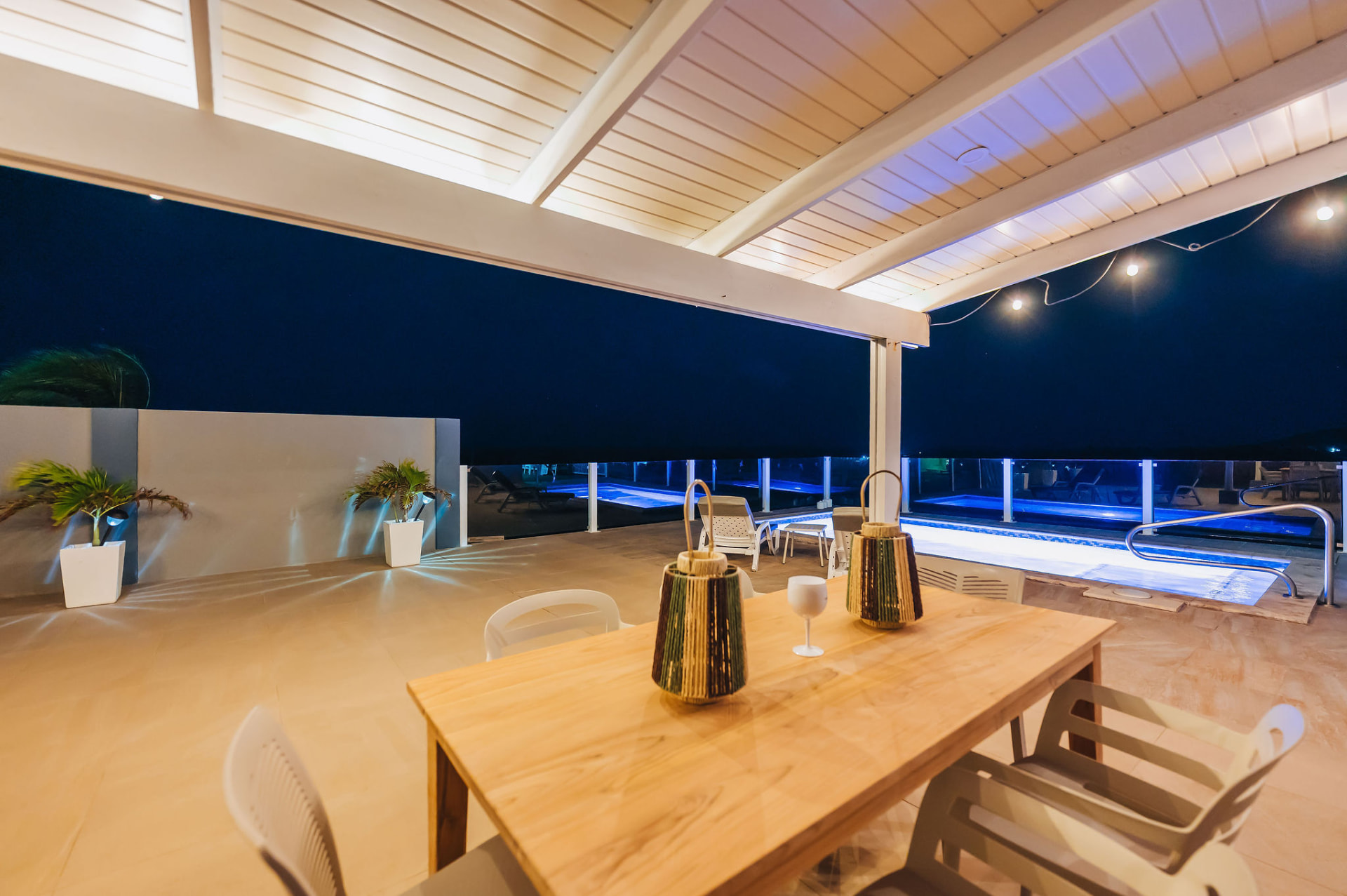 Lucemar · Outdoor dining