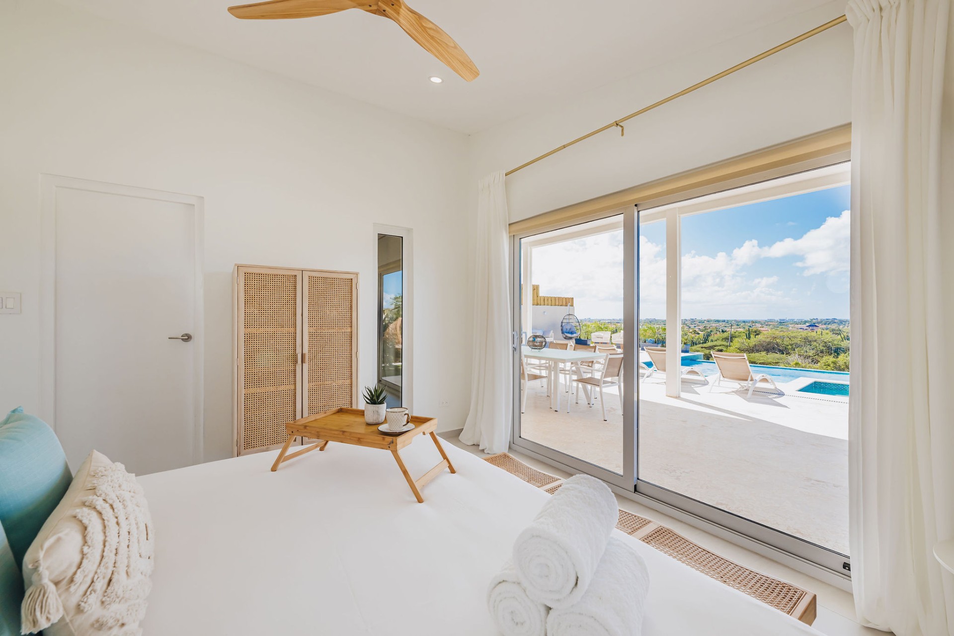 Hoya · Master suites