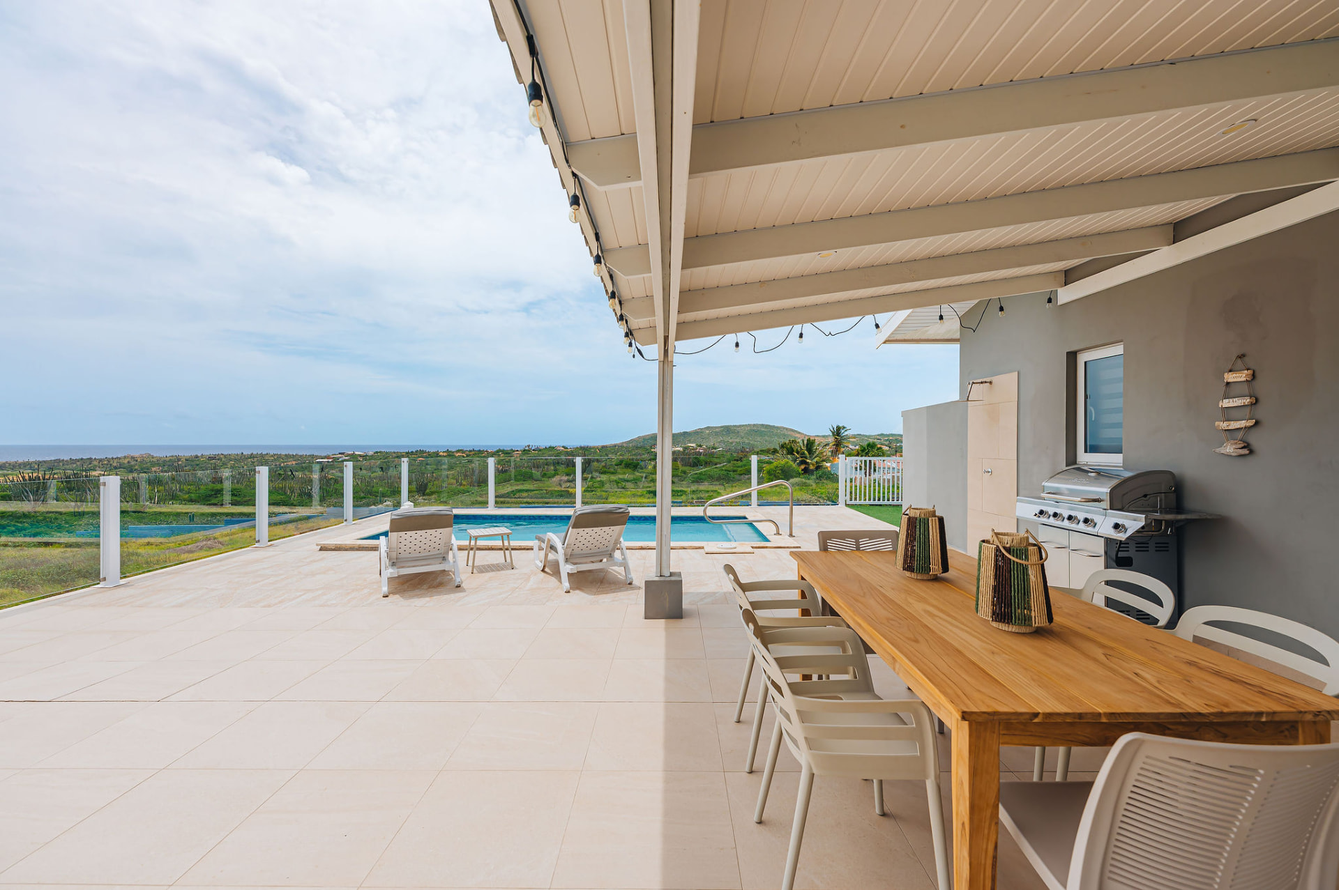 Lucemar · Outdoor dining