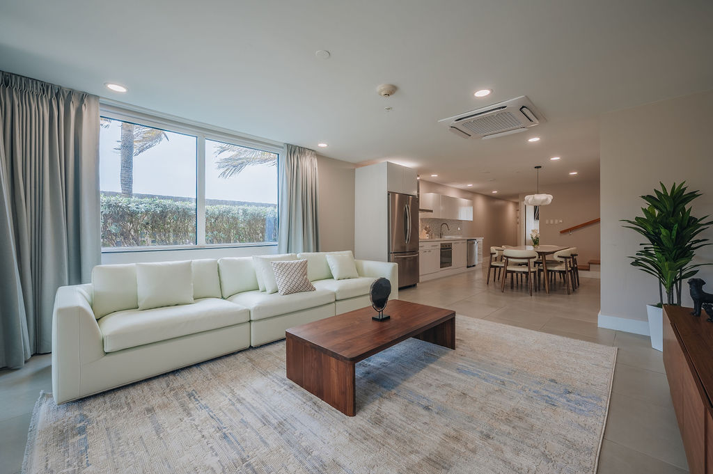 Reina del Mar · Living & dining