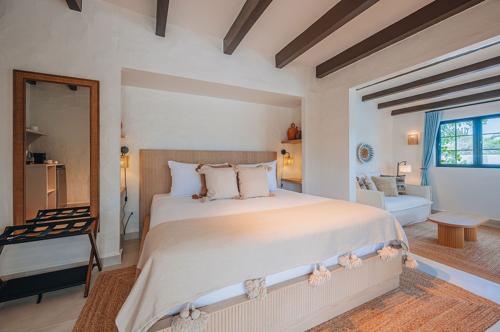 Bougainvillea · Bedrooms & suites
