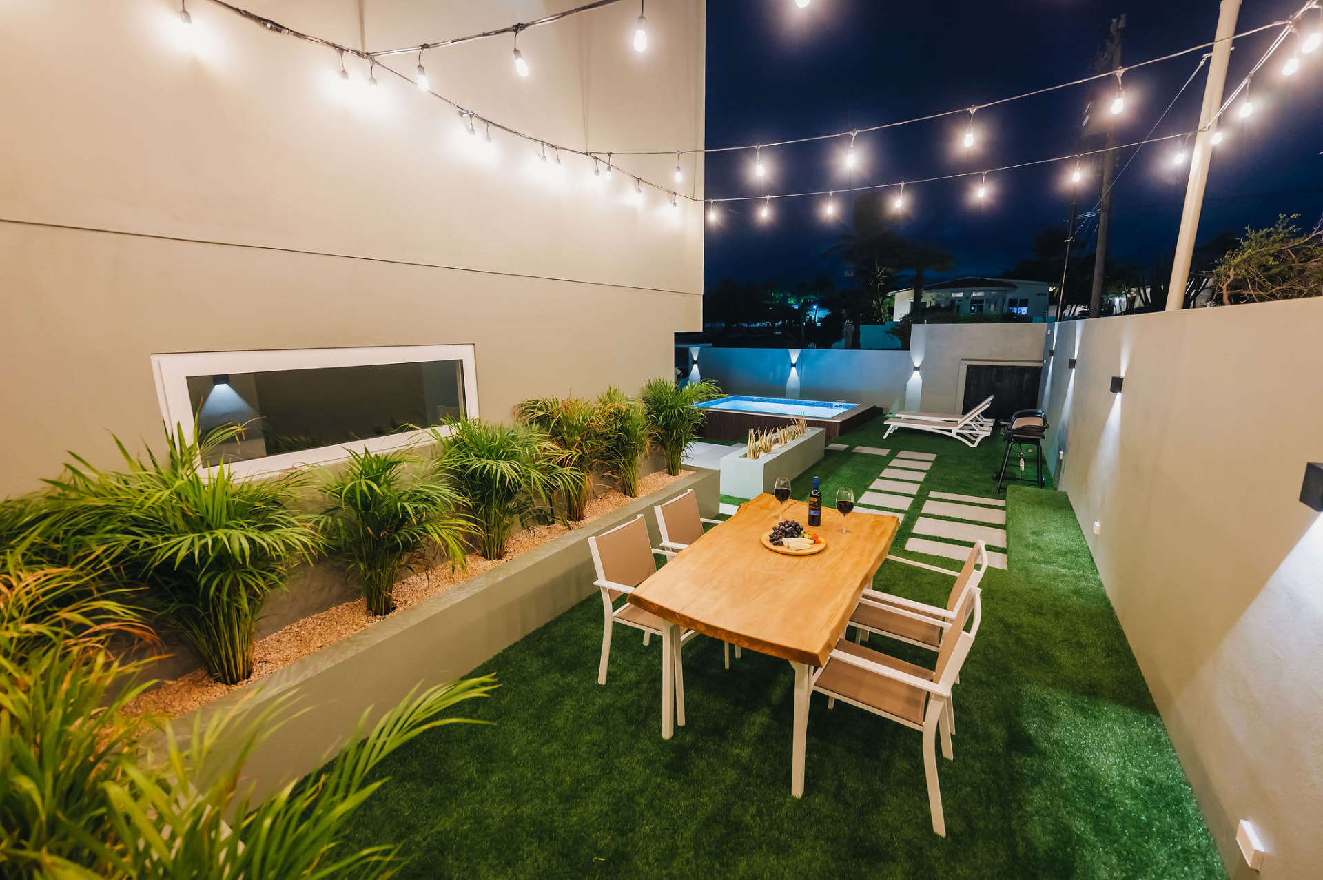 Soleia · Pool & outdoor living