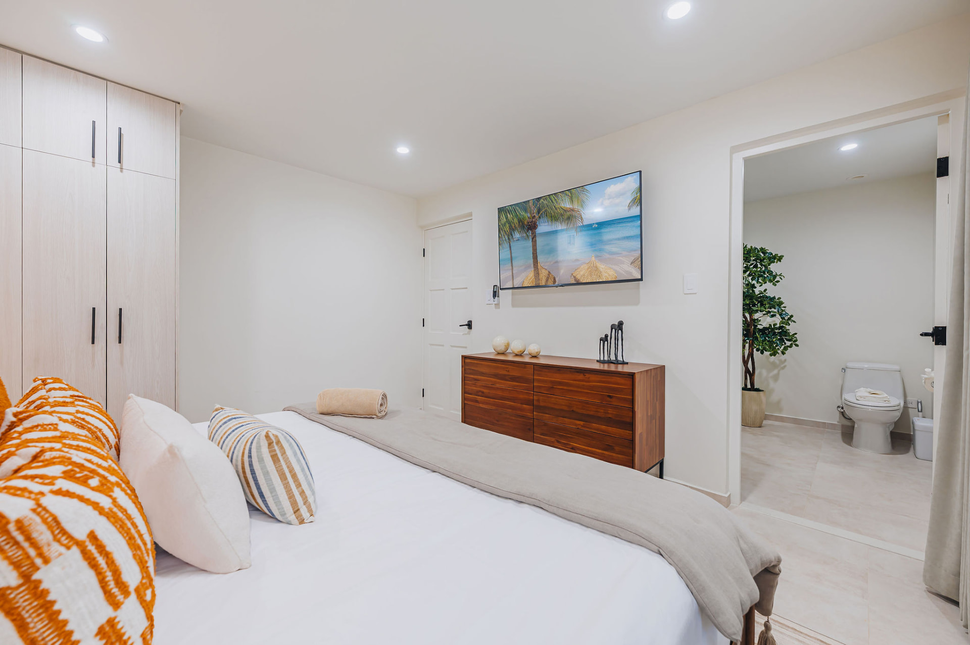 Reina del Sol · Bedrooms
