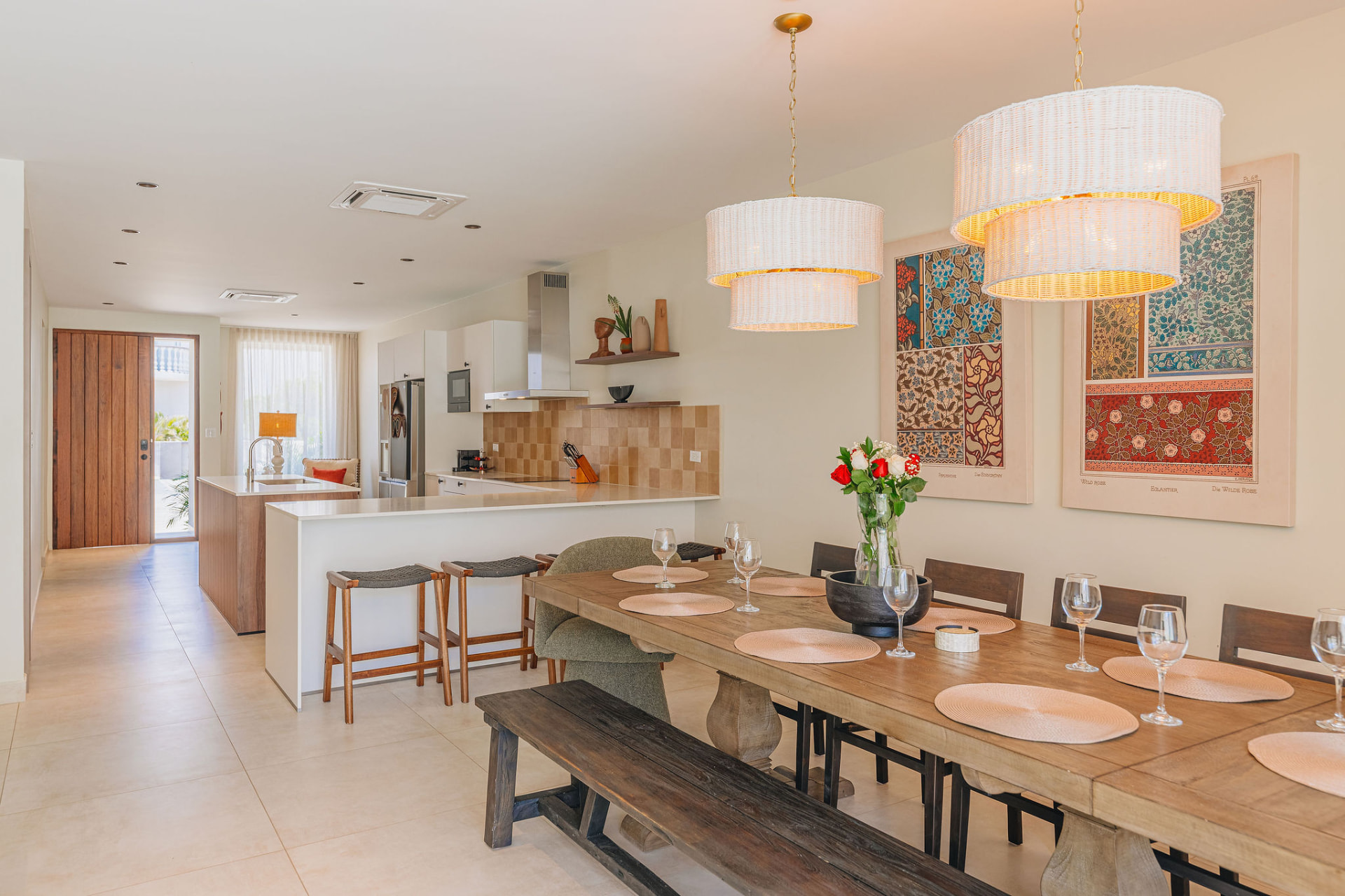 Costa Catalina · Kitchen & dining