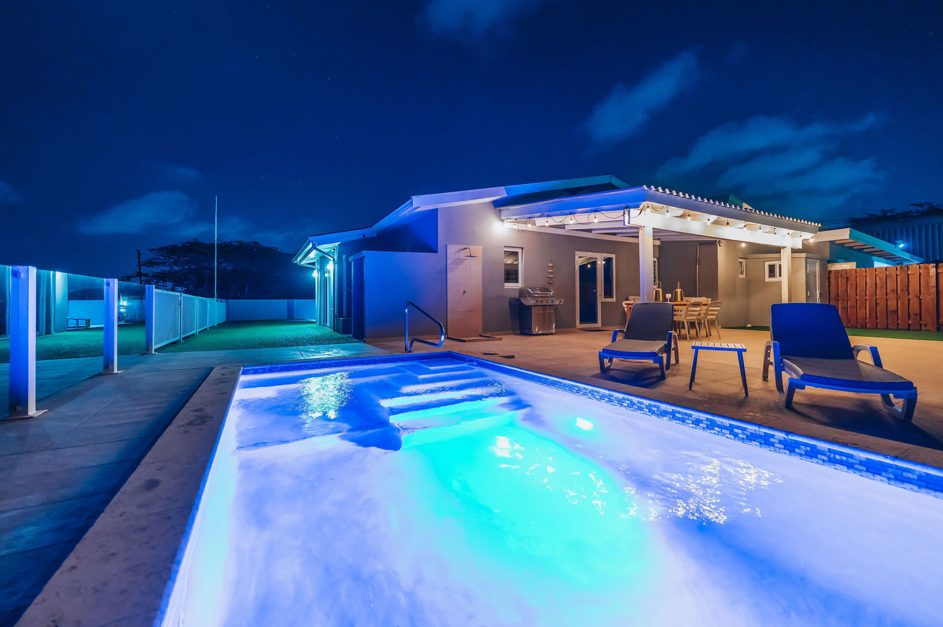 Lucemar · Pool & terrace