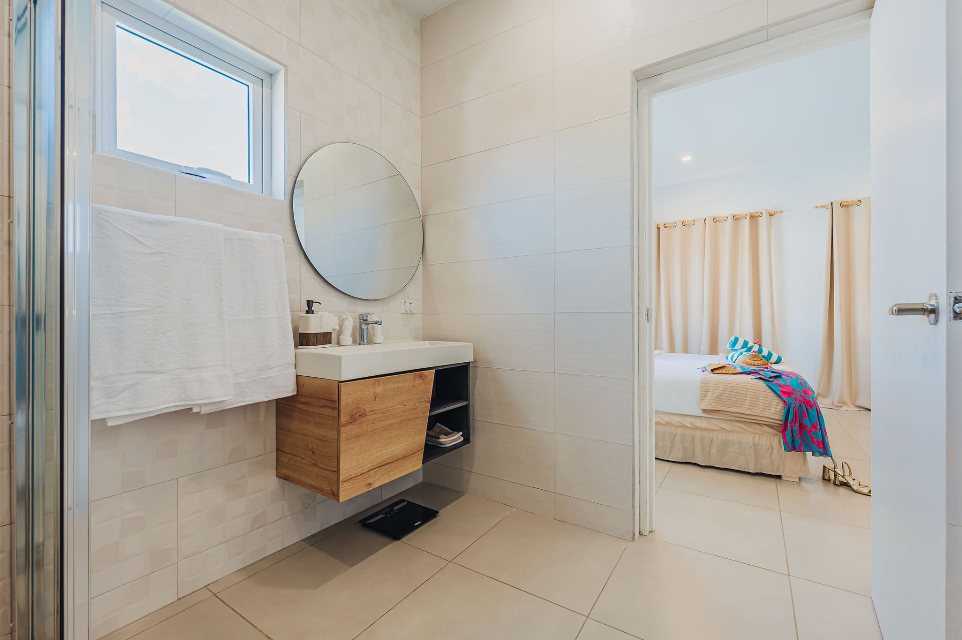 BlueBlanco · Second bedroom