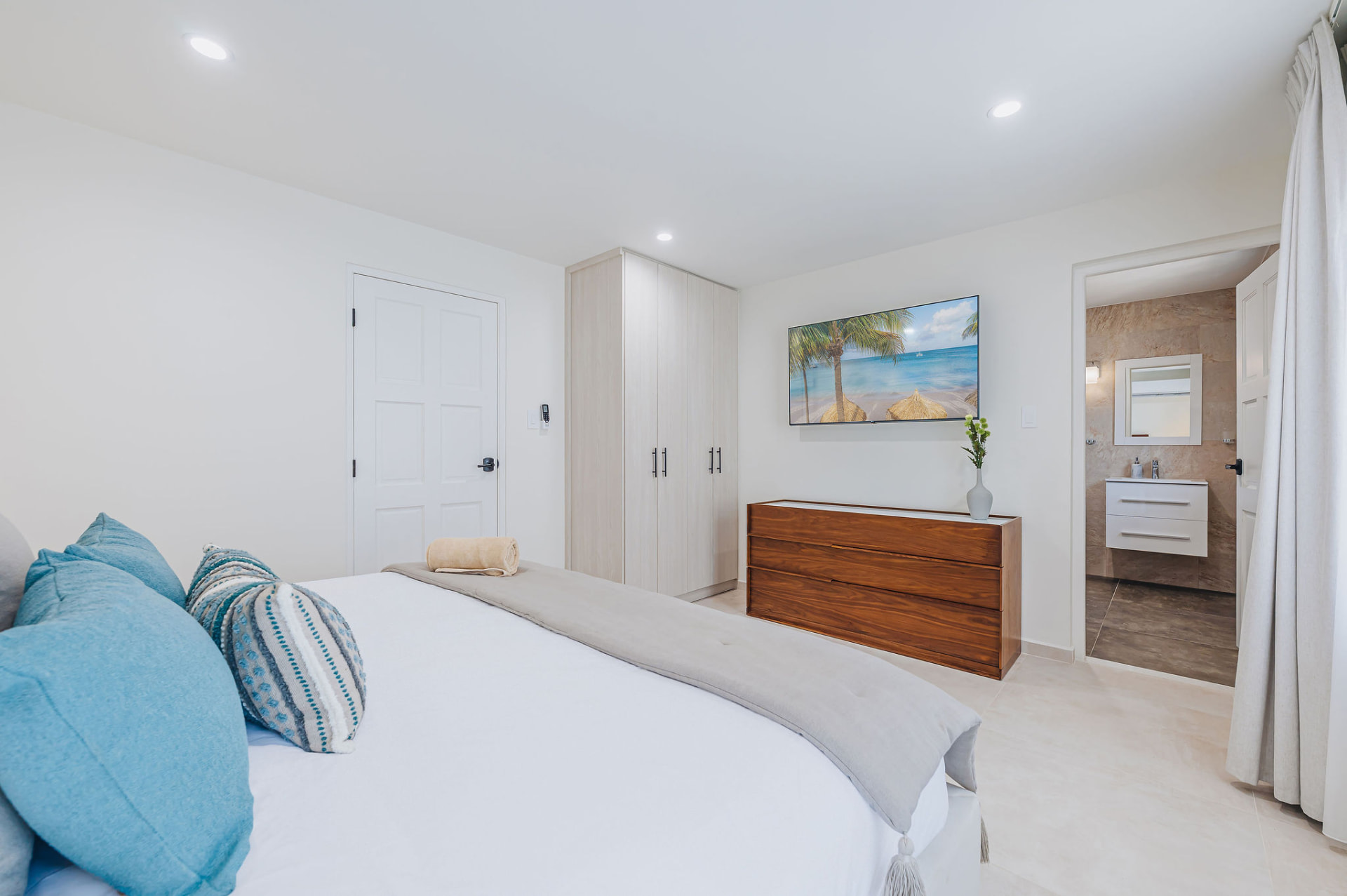 Reina del Sol · Bedrooms