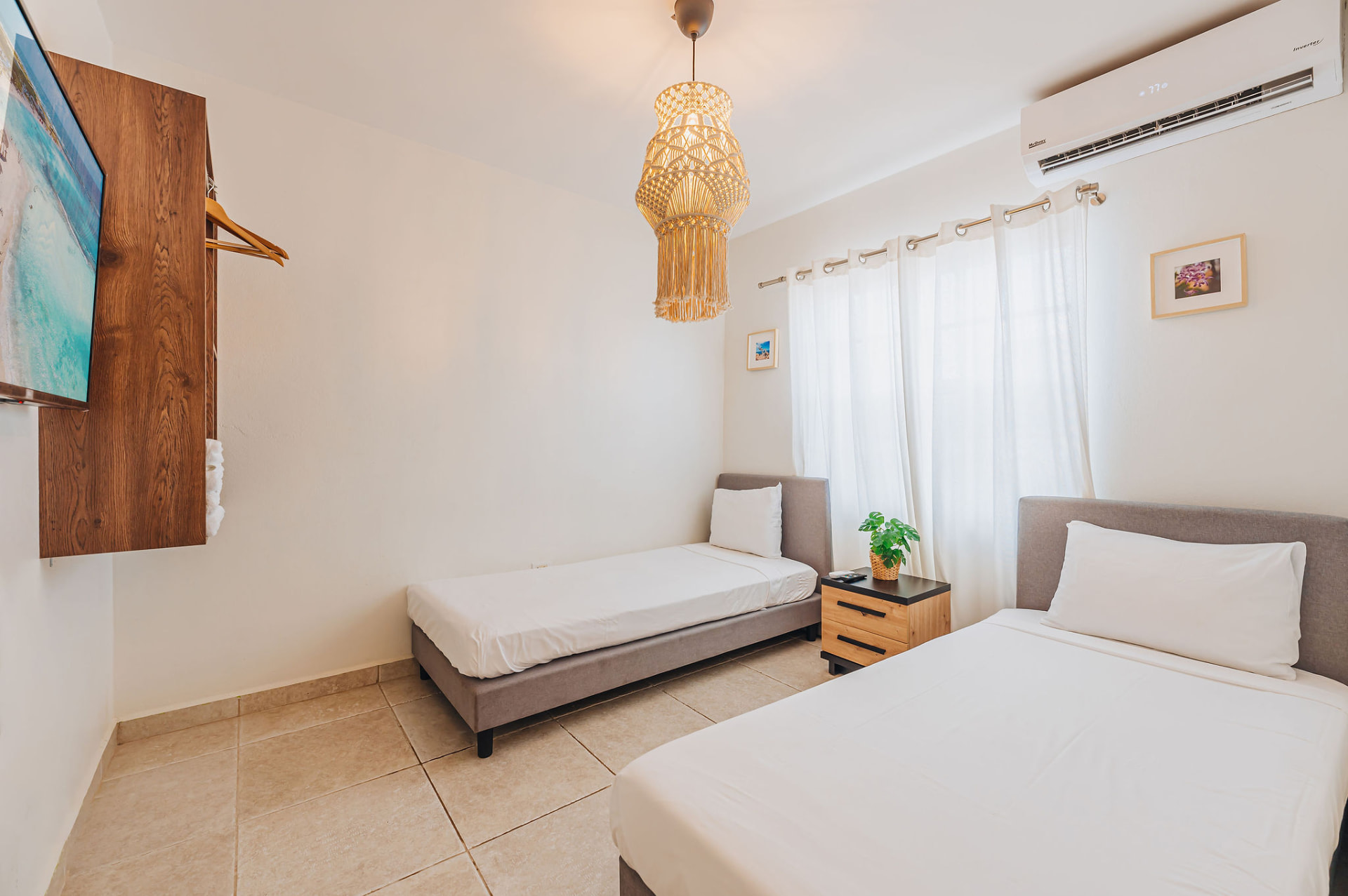 Cadushi · Third bedroom