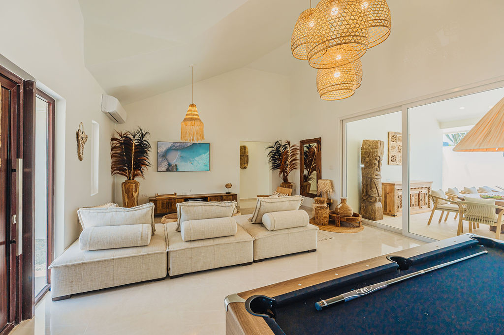 Amandari · Living area