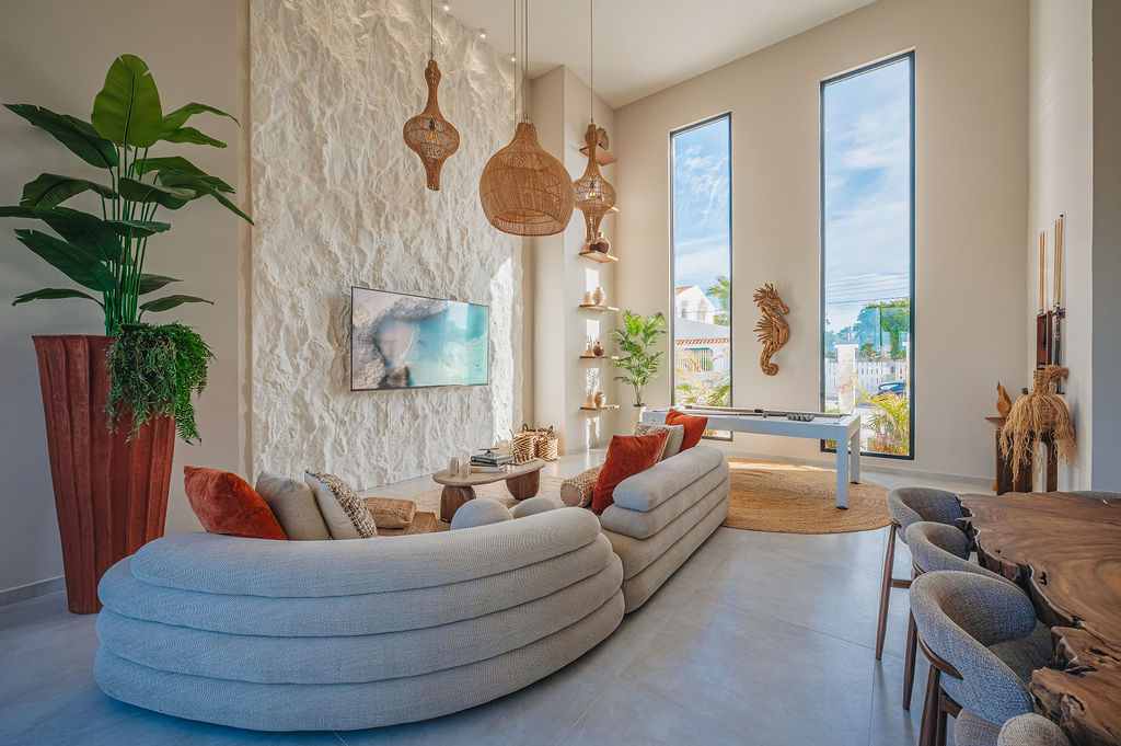Alma · Living & dining