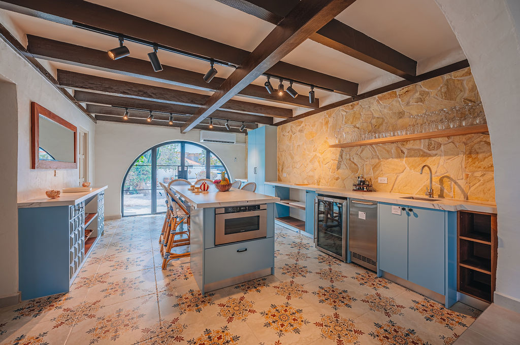 Bougainvillea · Kitchen & dining