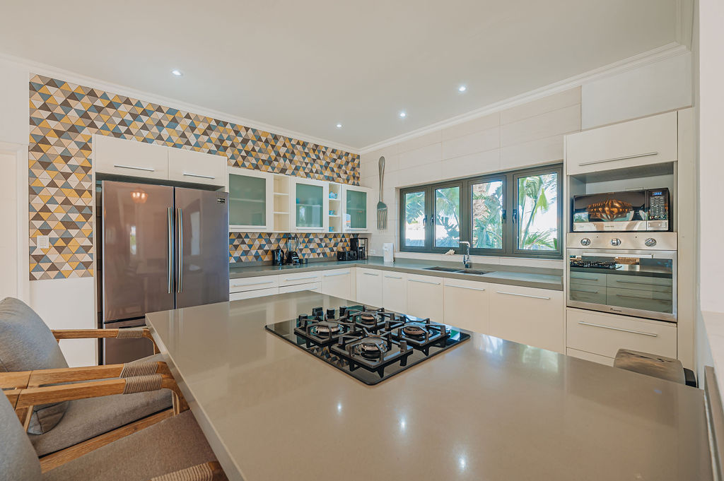 Sophie · Kitchen & dining