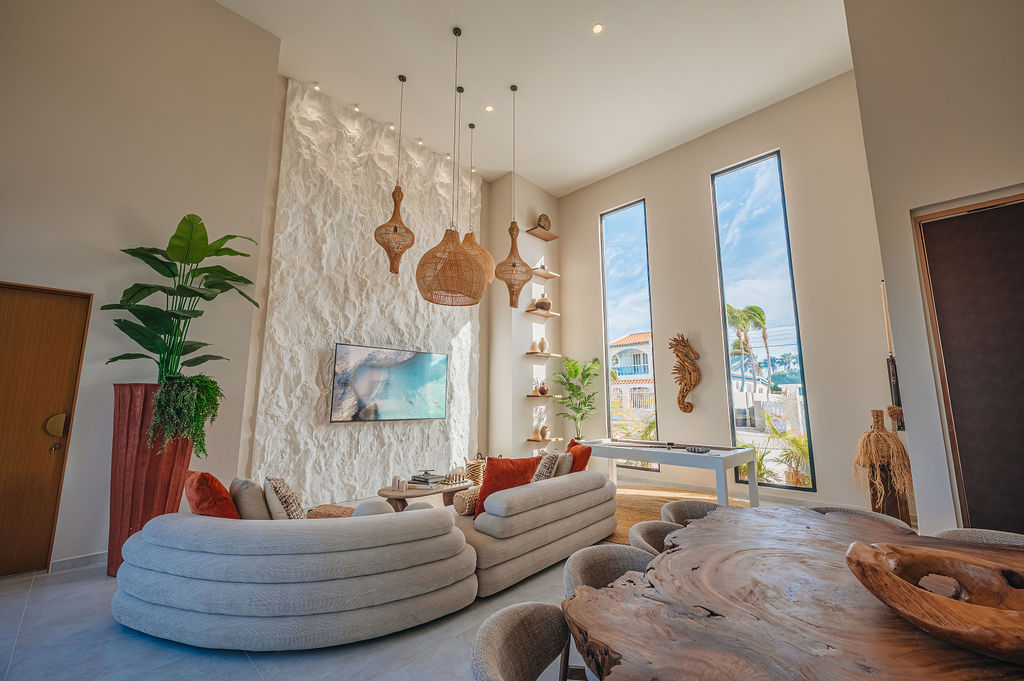Alma · Living & dining