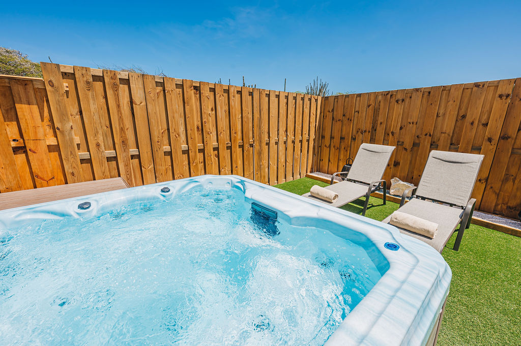 Brisa Dushi · Jacuzzi & outdoor