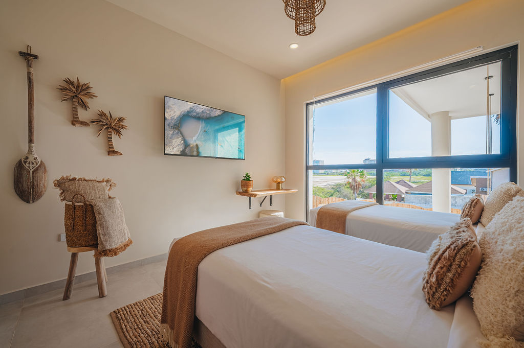 Alma · Bedrooms