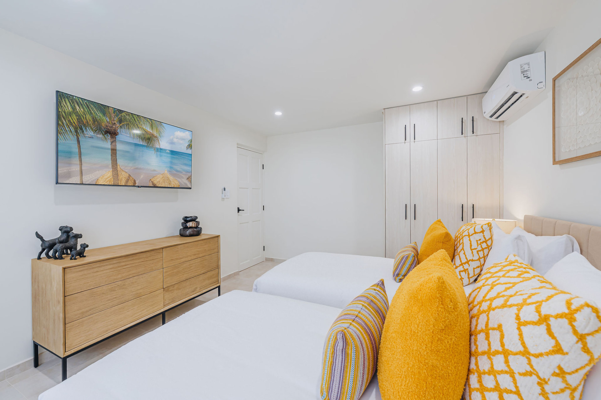 Reina del Sol · Bedrooms