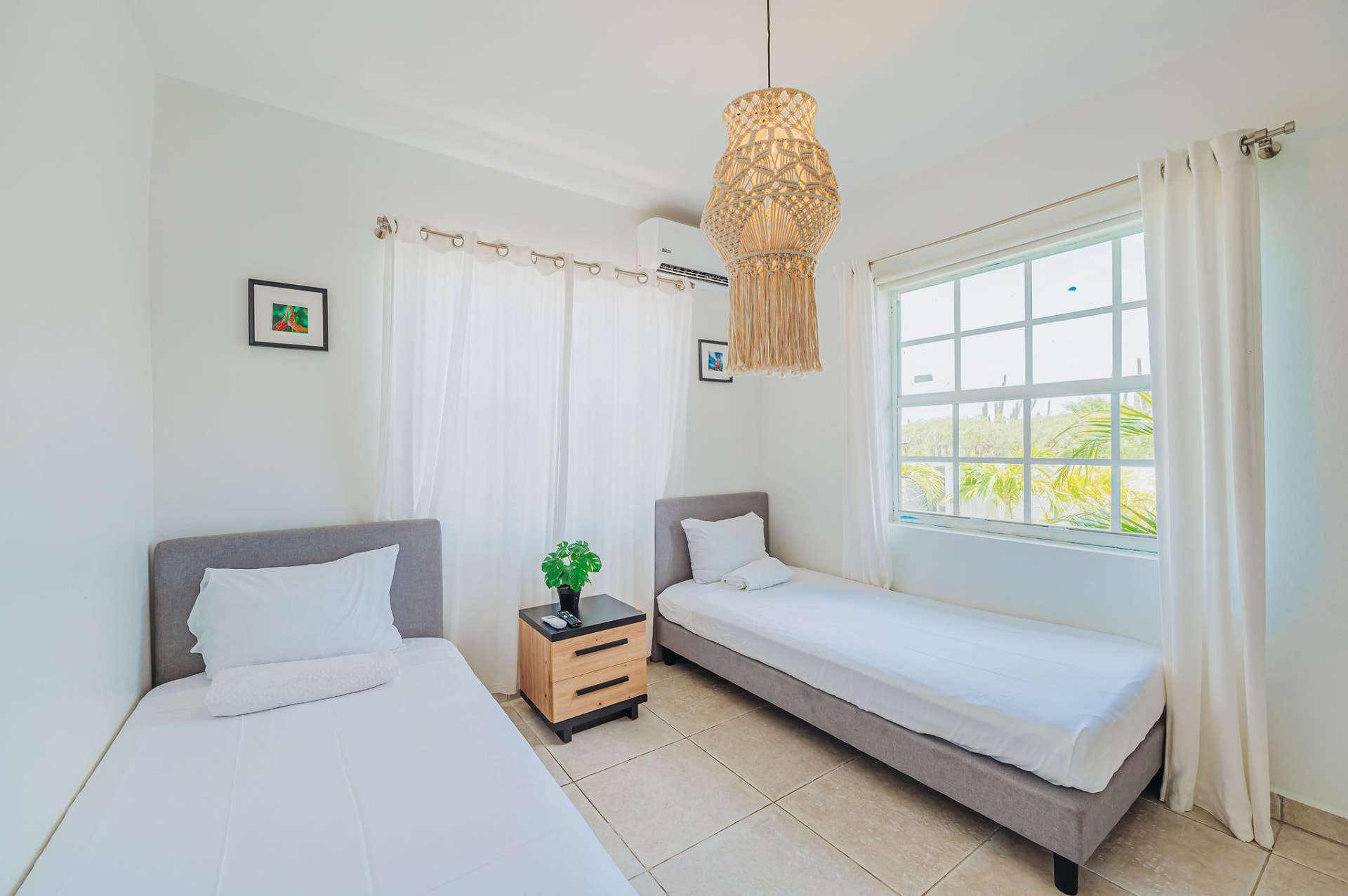Cadushi · Fourth bedroom