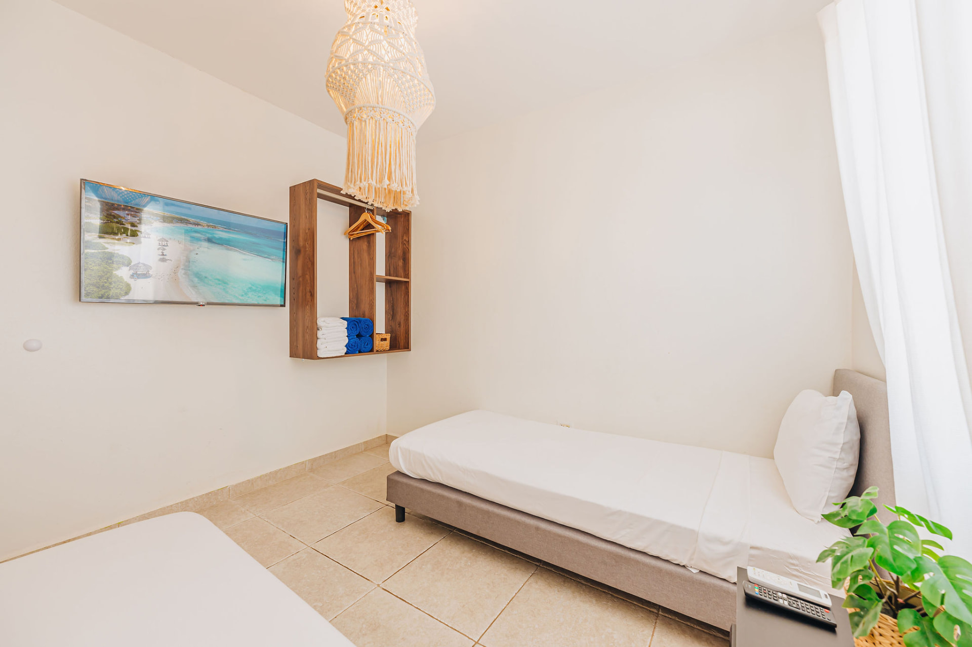 Cadushi · Third bedroom