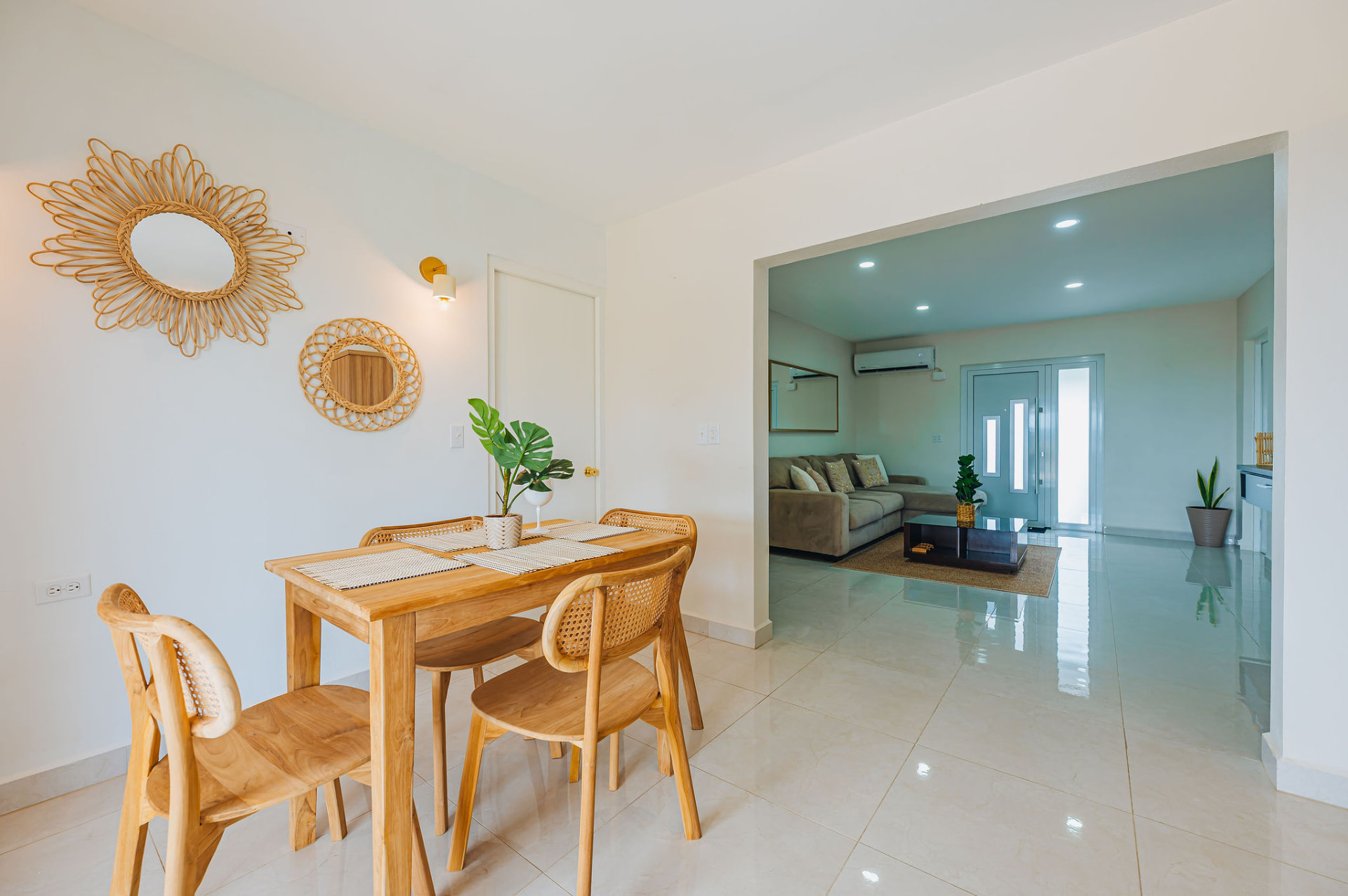 Lucemar · Living & dining