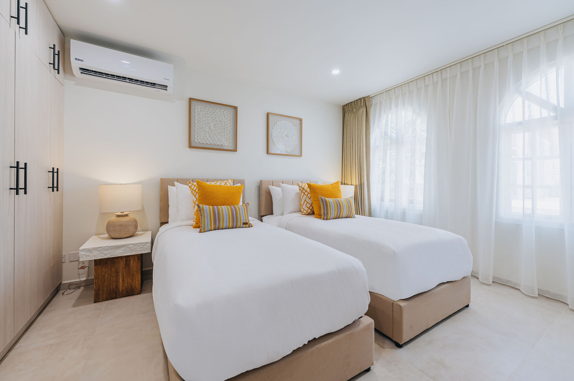 Reina del Sol · Bedrooms