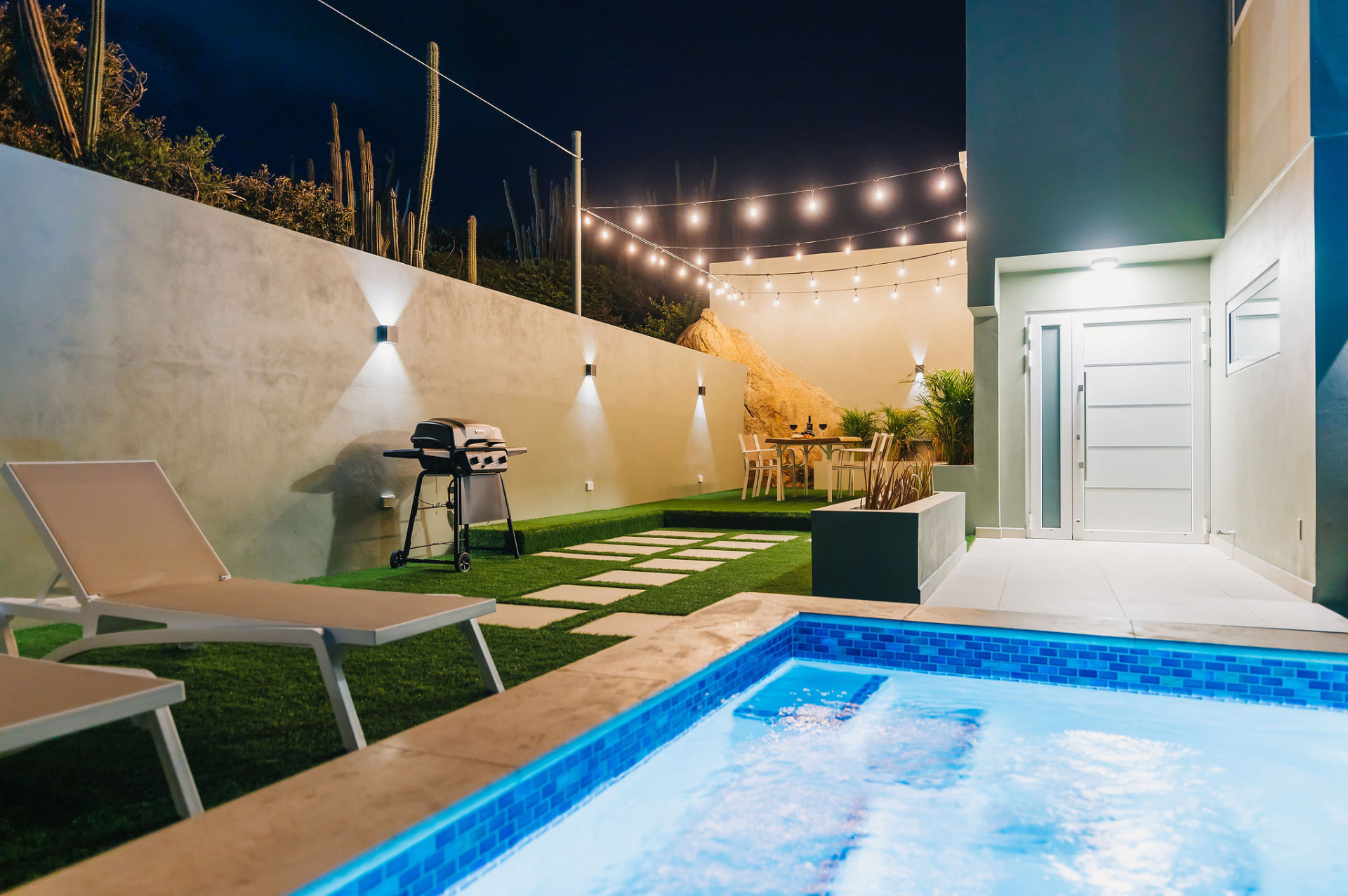 Soleia · Pool & outdoor living