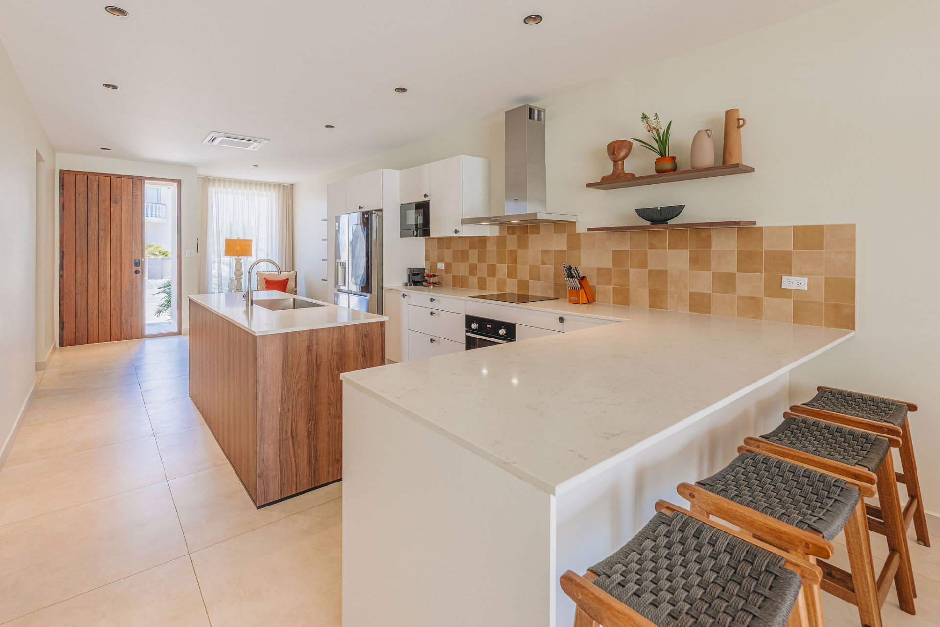 Costa Catalina · Kitchen & dining