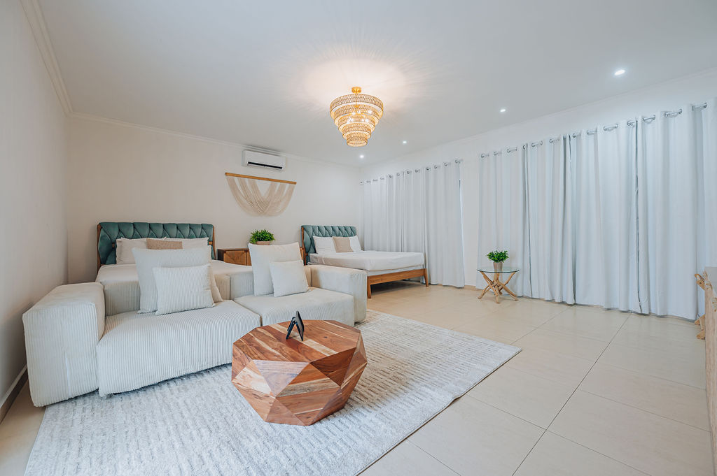Sophie · Studio suite