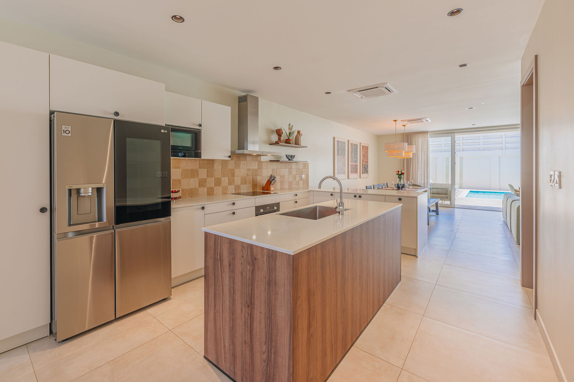 Costa Catalina · Kitchen & dining