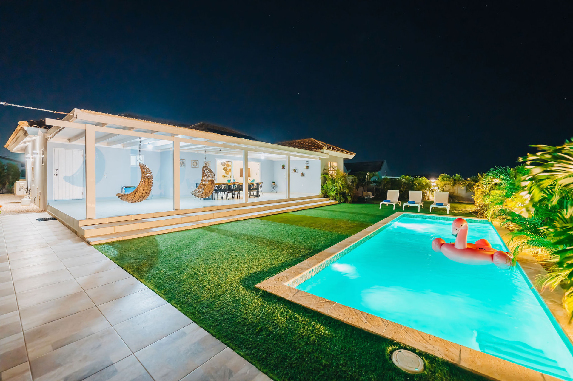 Cadushi · Outdoor & pool