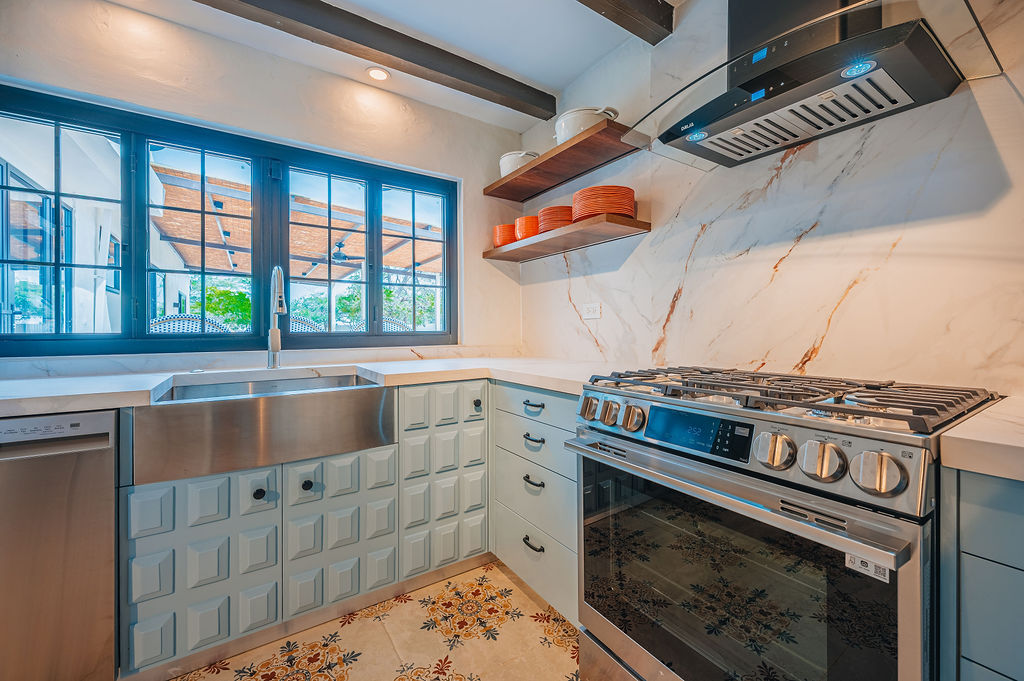 Bougainvillea · Kitchen & dining