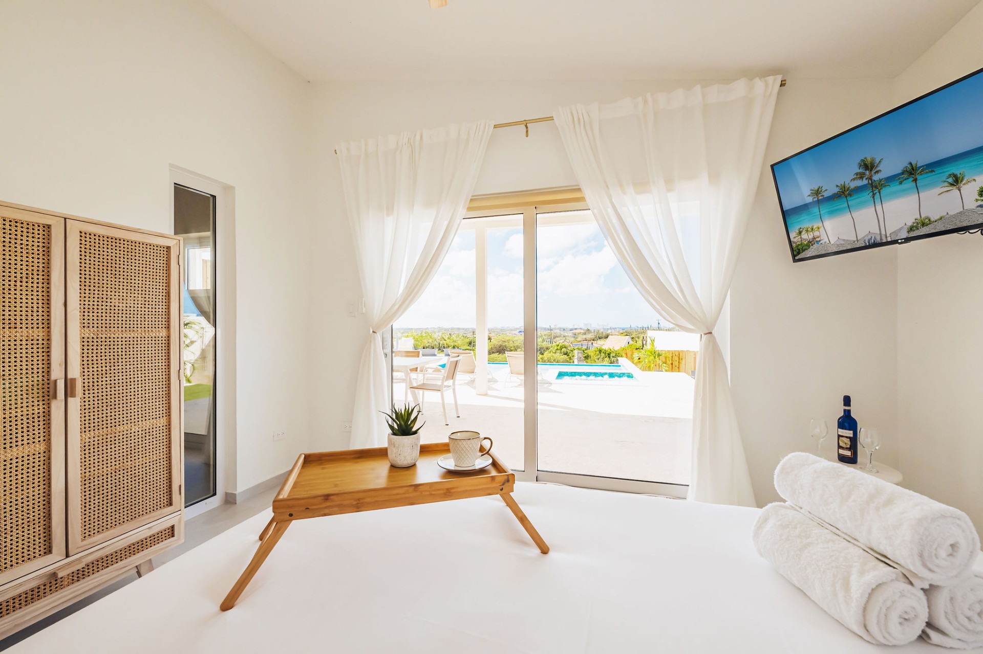 Hoya · Master suites