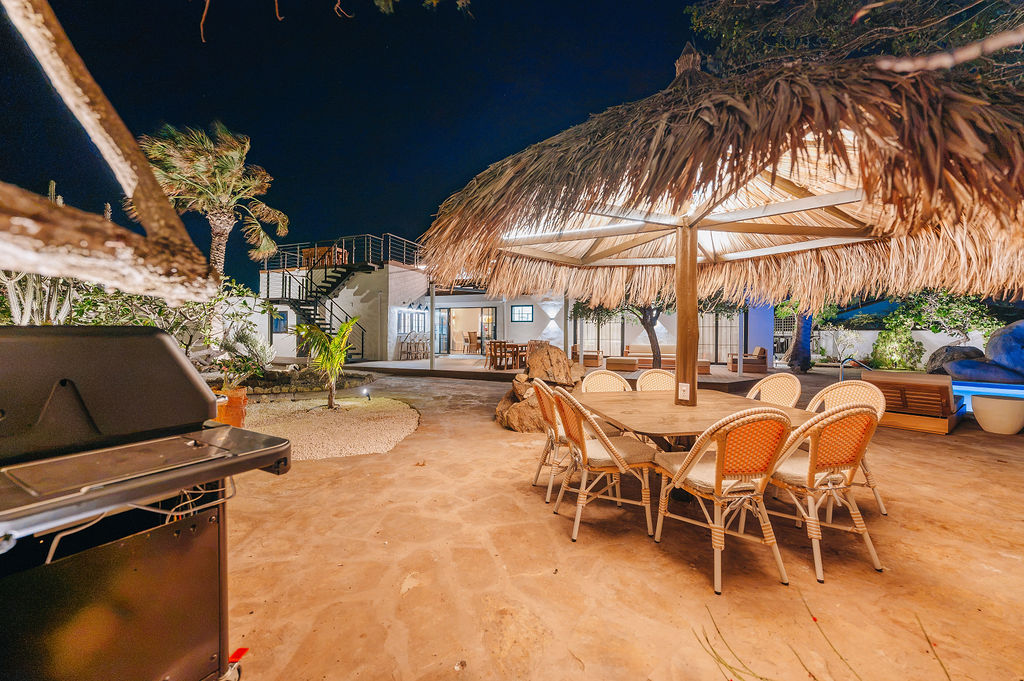 Bougainvillea · Outdoor dining & lounge