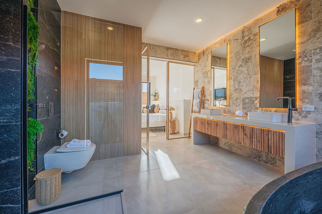 Alma · Bathrooms & spa