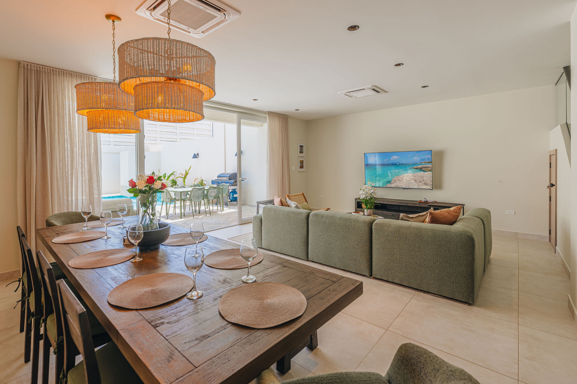 Costa Catalina · Kitchen & dining
