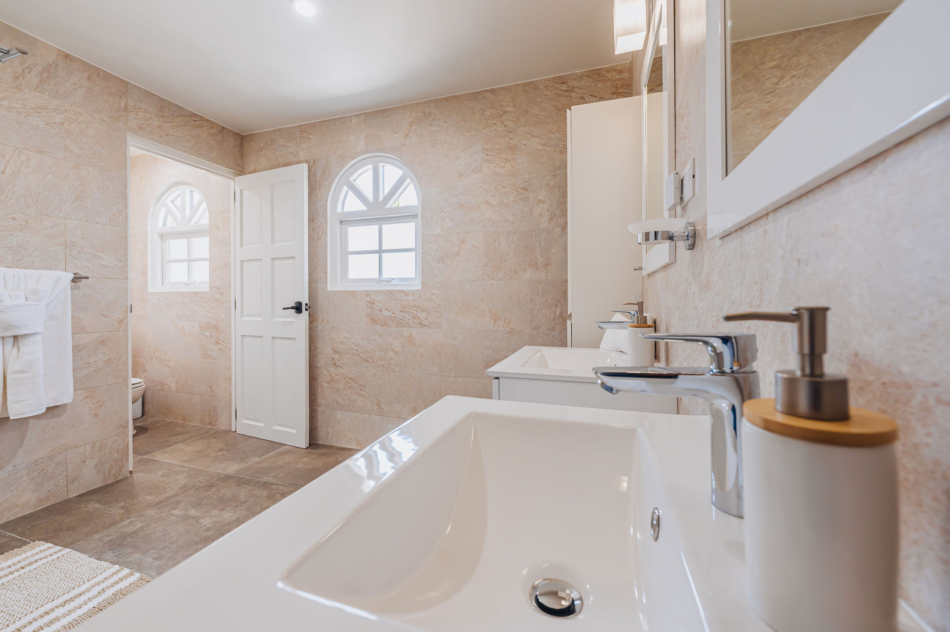 Reina del Sol · Bathrooms