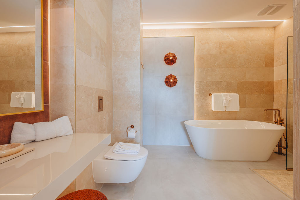 Alma · Bathrooms & spa