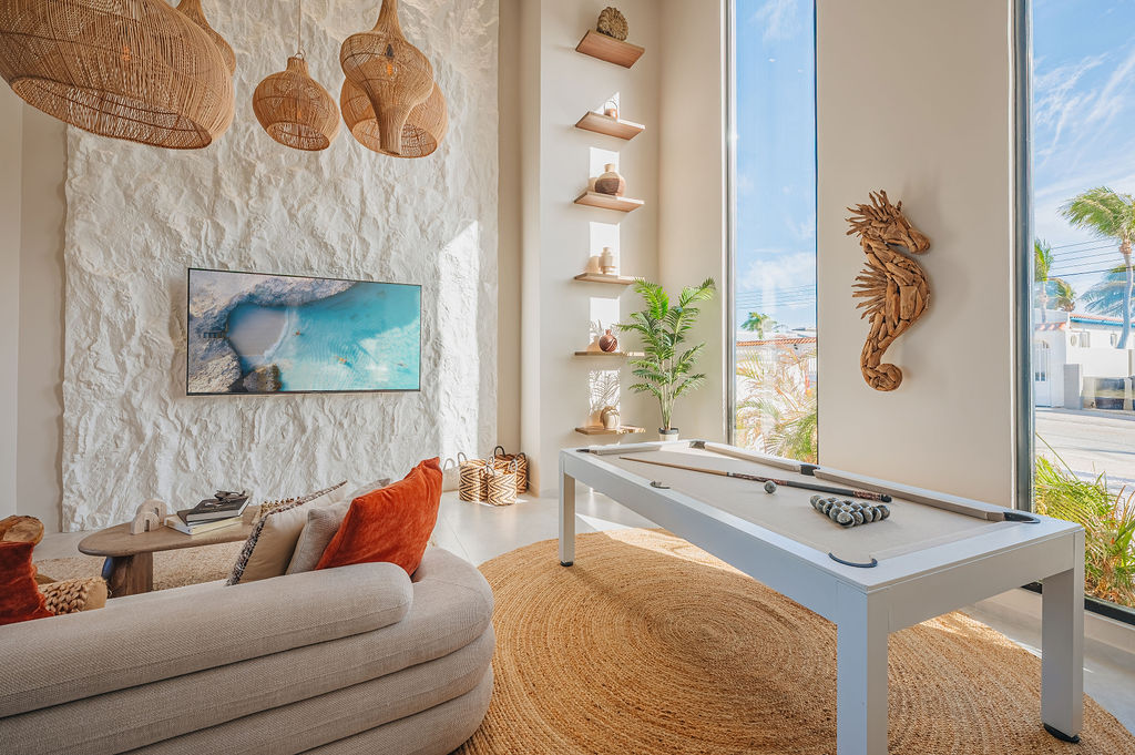 Alma · Lounge & games